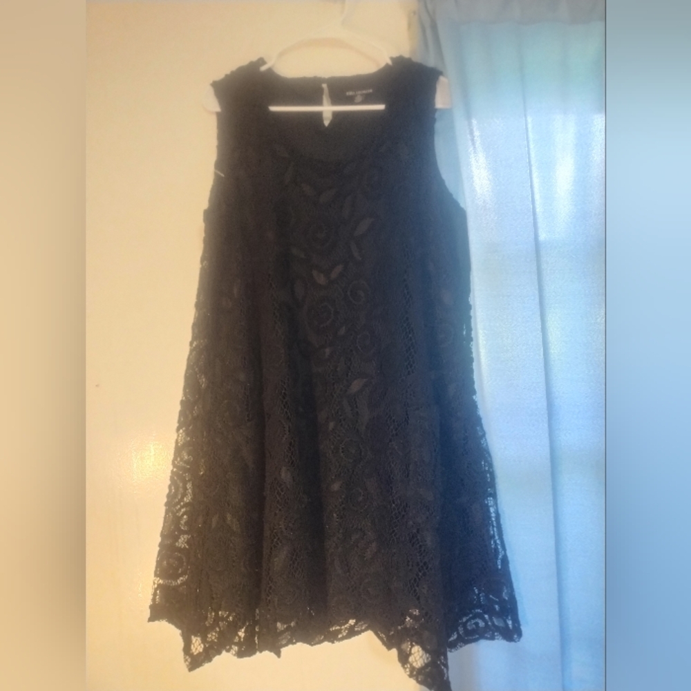 Black Lace Sleeveless Dress
